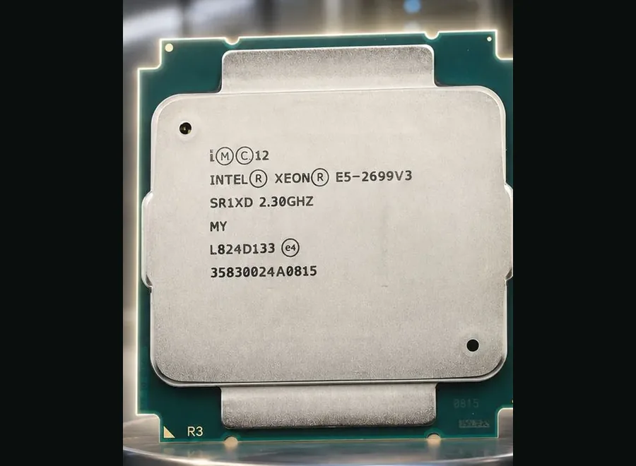 Процессор Xeon E5-2699 V3 без инфографики